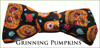 KocoKookie Bow Tie - Halloween Grinning Pumpkins